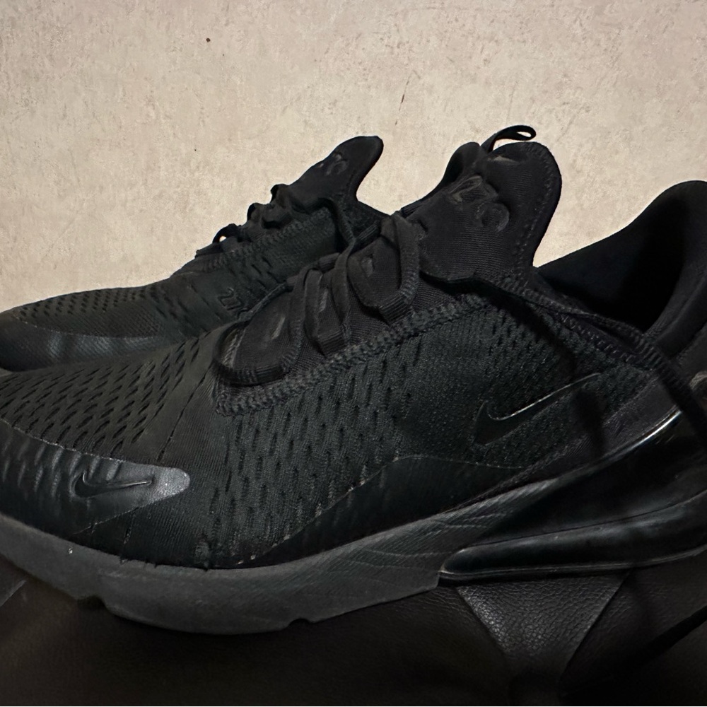 Nike Black Air Max 270 Modern Sneakers